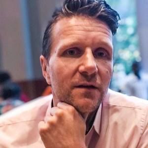 Meet your Posher, Eric